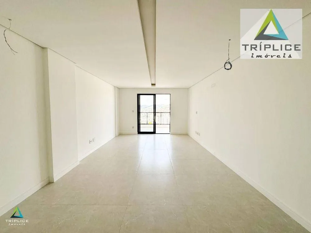 Apartamento, 3 quartos, 141 m² - Foto 1
