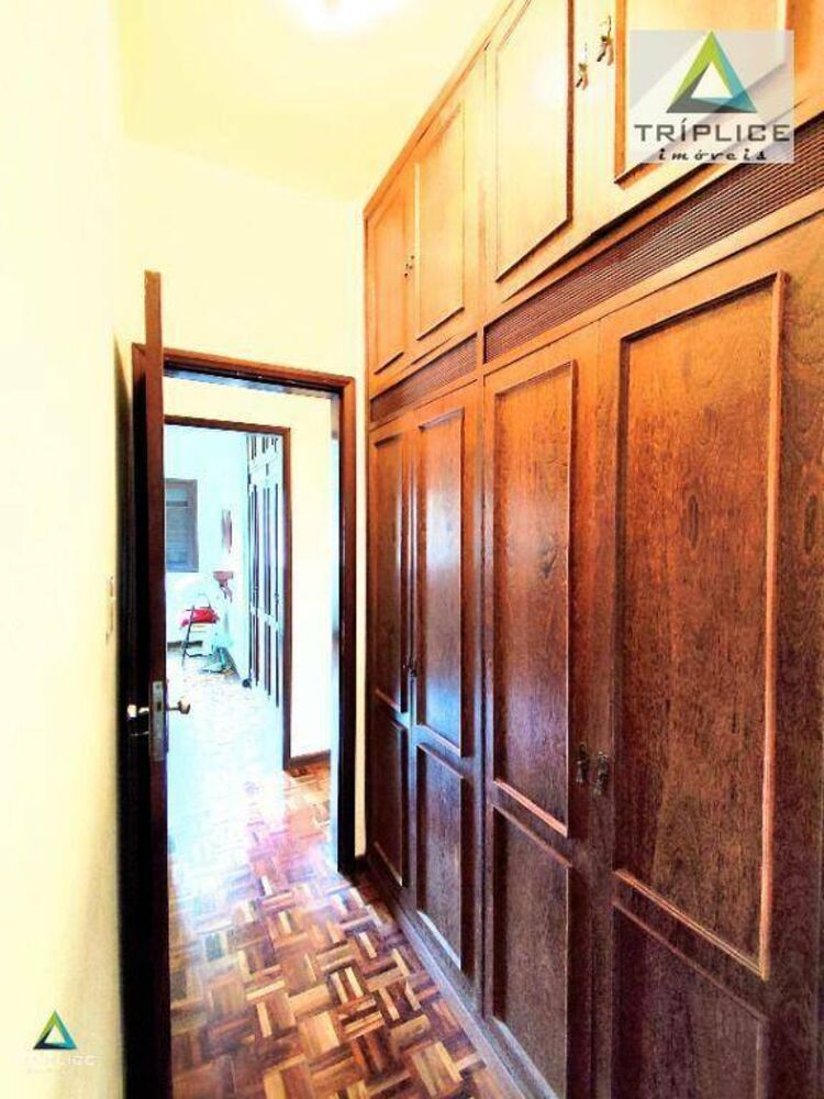 Casa à venda com 4 quartos, 440m² - Foto 4