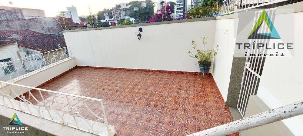 Casa, 4 quartos, 148 m² - Foto 1