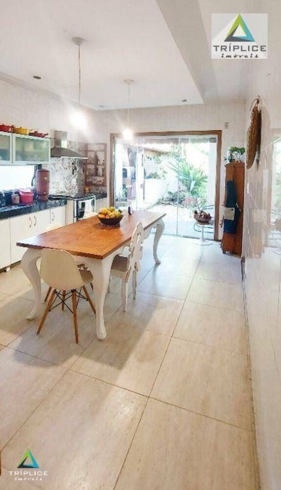 Casa, 5 quartos, 348 m² - Foto 3