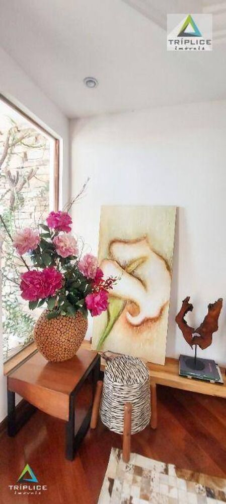 Casa, 5 quartos, 348 m² - Foto 1