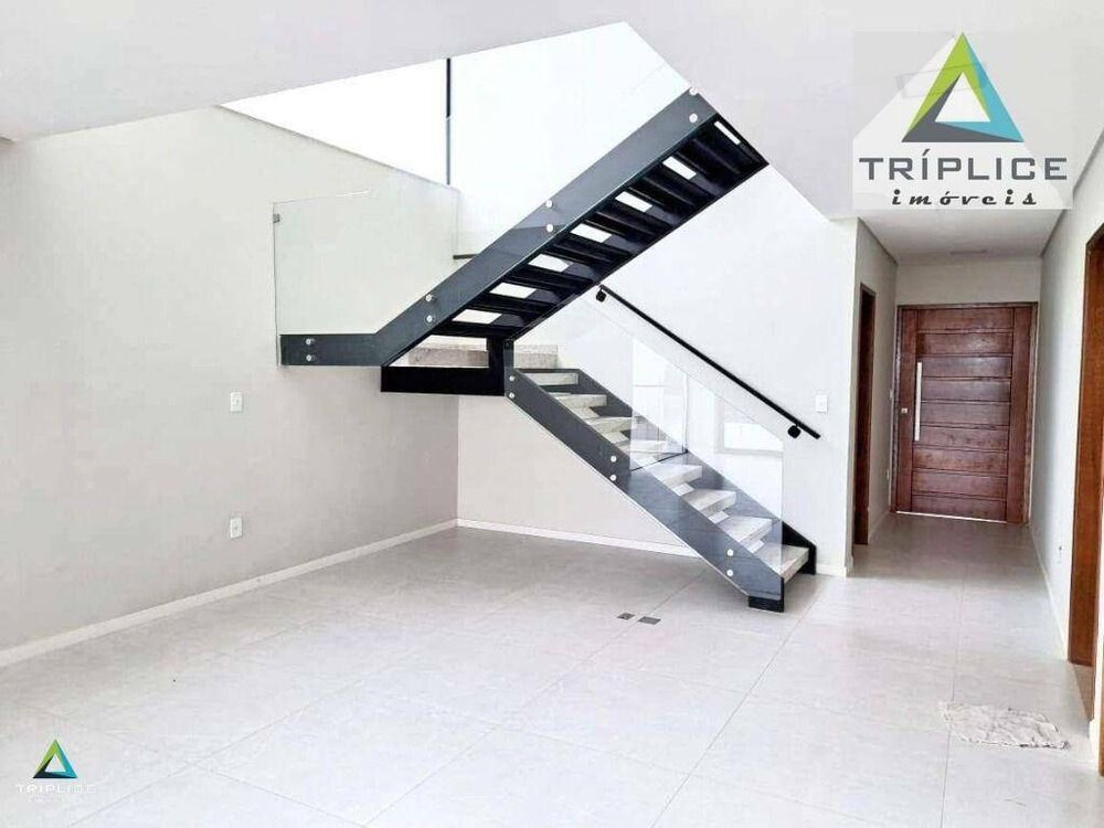 Casa de Condomínio à venda com 4 quartos, 365m² - Foto 4
