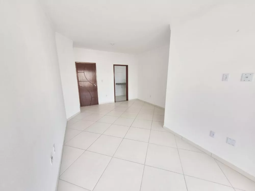 Apartamento para alugar com 2 quartos, 66m² - Foto 2