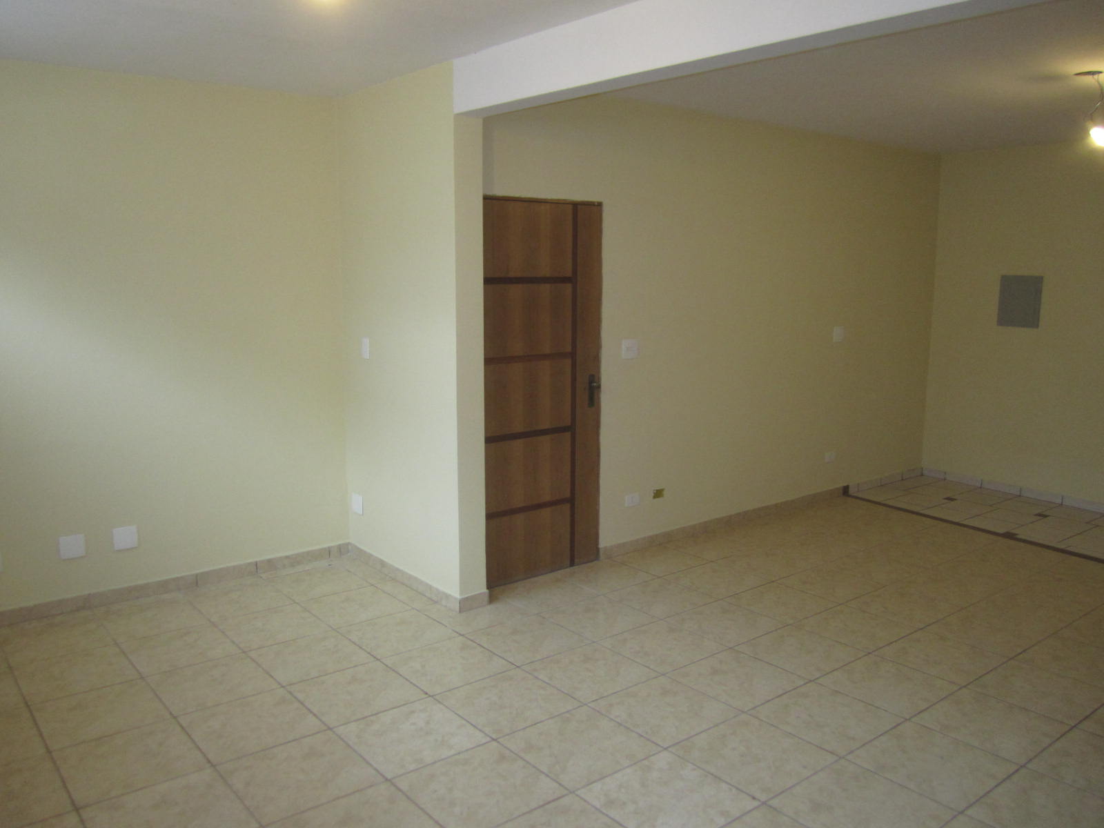 Casa para alugar com 1 quarto, 90m² - Foto 4