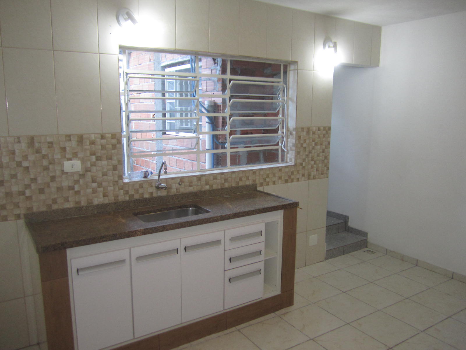 Casa para alugar com 1 quarto, 90m² - Foto 6