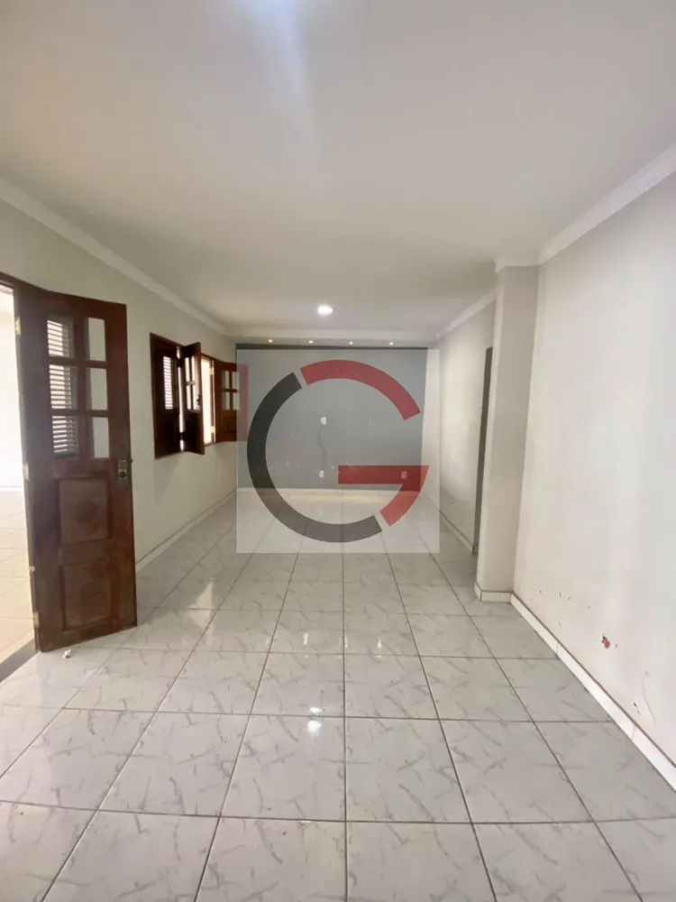 Casa, 4 quartos, 210 m² - Foto 1