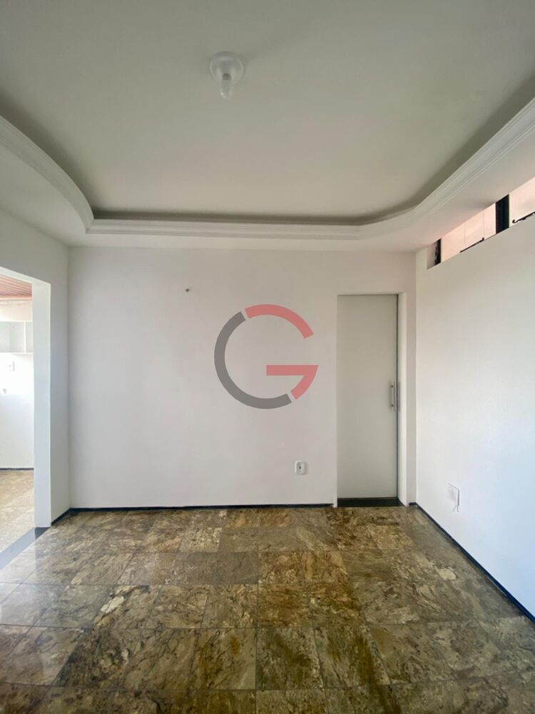 Apartamento à venda com 1 quarto, 45m² - Foto 2