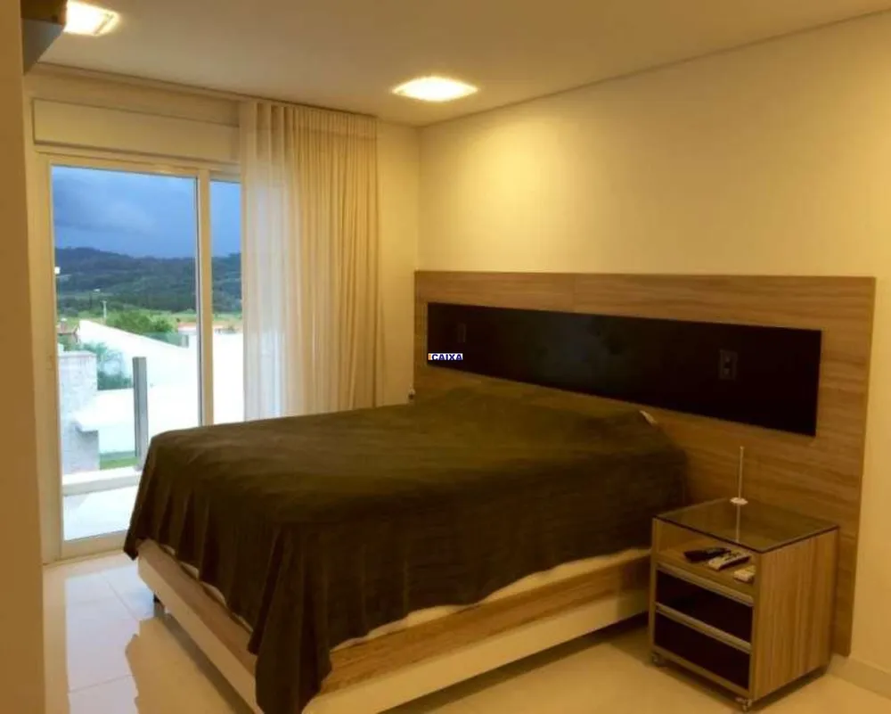 Casa, 4 quartos, 240 m² - Foto 6