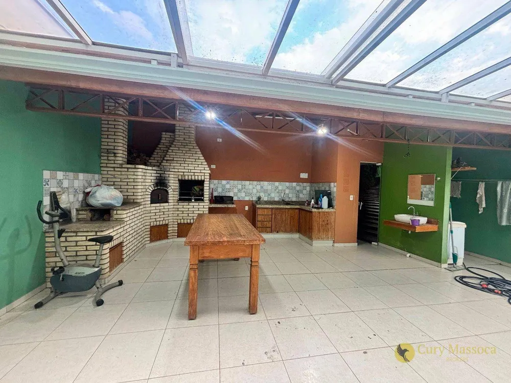 Casa, 3 quartos, 180 m² - Foto 1