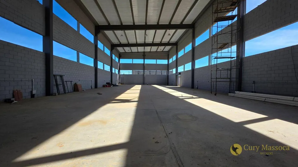 Depósito-Galpão, 750 m² - Foto 1