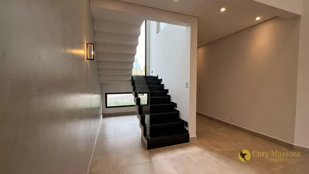 Casa de Condomínio à venda com 4 quartos, 290m² - Foto 3