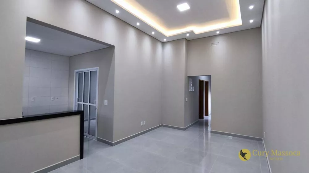 Casa à venda com 3 quartos, 136m² - Foto 1