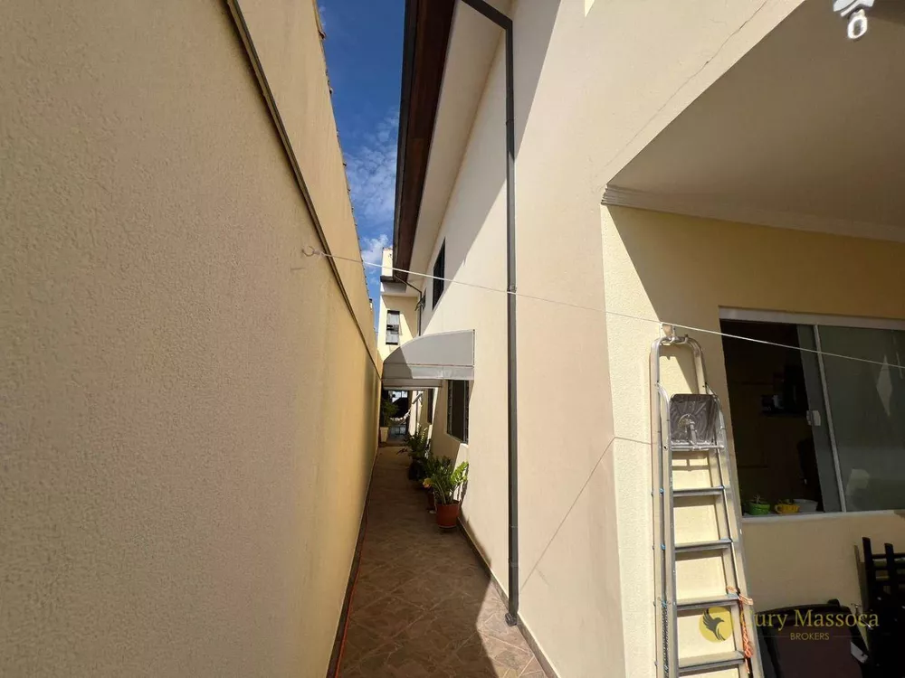 Casa, 3 quartos, 182 m² - Foto 2