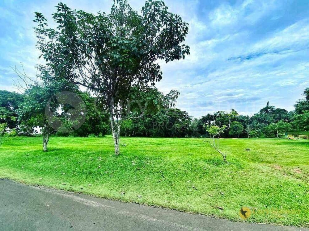 Loteamento e Condomínio, 1607 m² - Foto 2