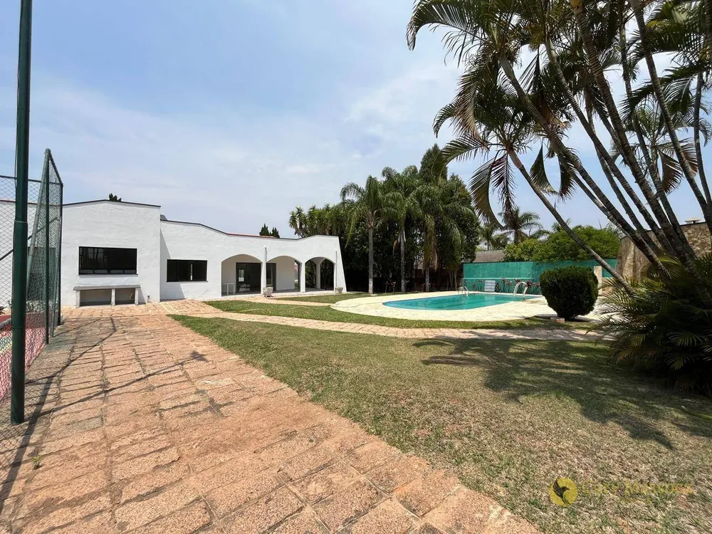 Chácara, 4 quartos, 2400 m² - Foto 1