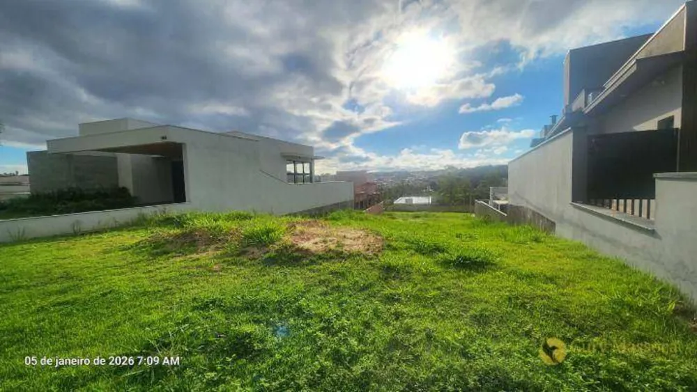 Loteamento e Condomínio, 331 m² - Foto 1