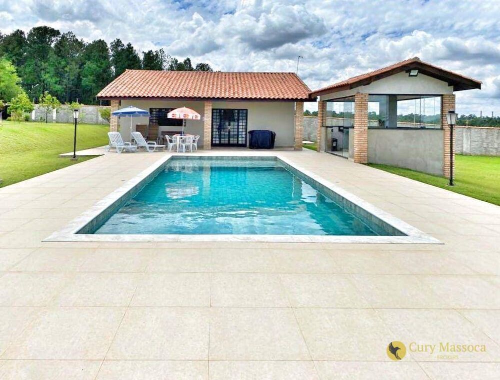 Chácara à venda com 1 quarto, 70m² - Foto 1