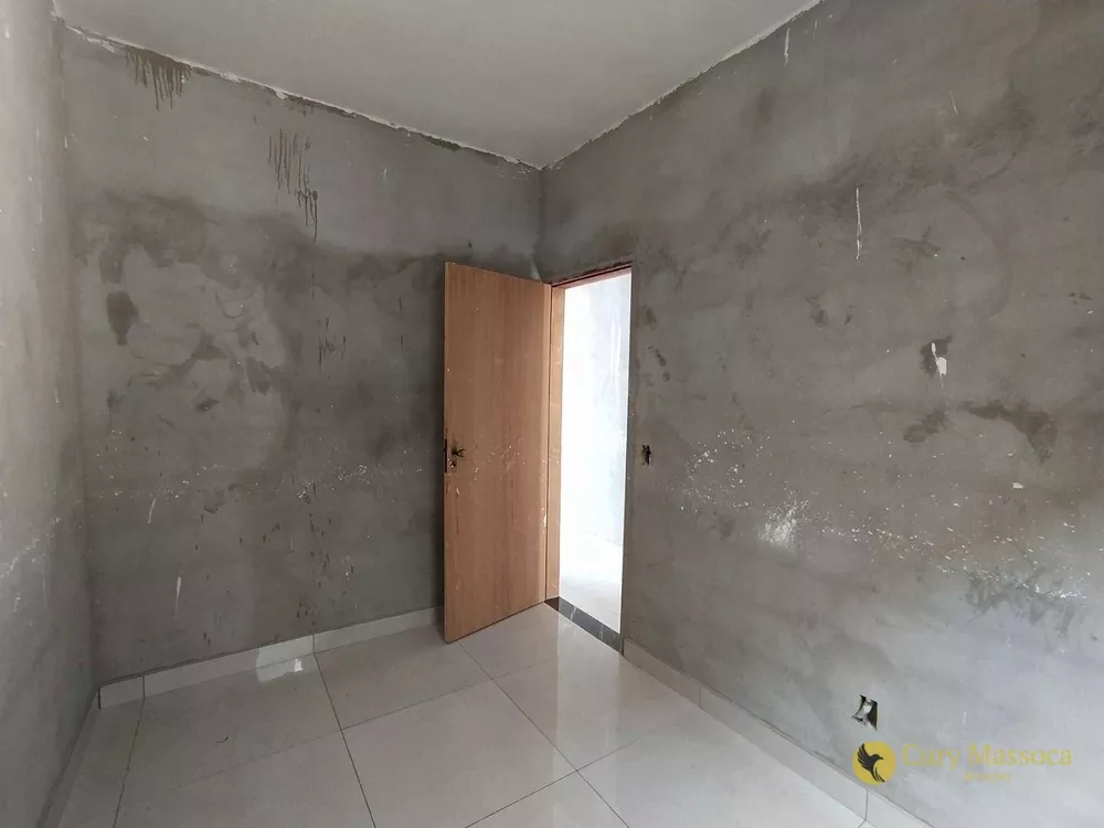 Casa à venda com 2 quartos, 49m² - Foto 12