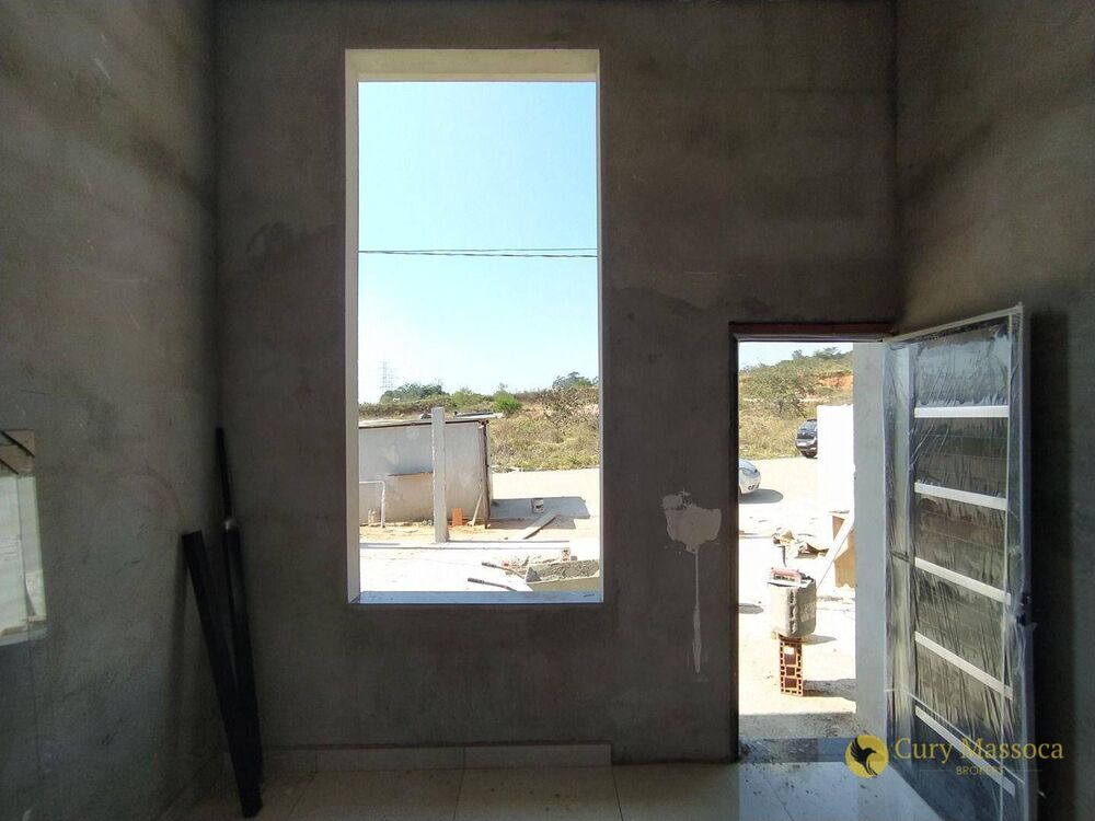 Casa à venda com 2 quartos, 49m² - Foto 2