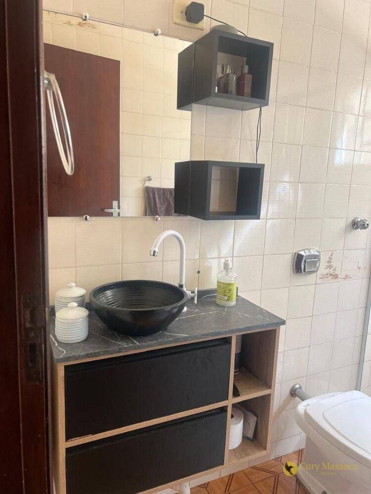 Casa à venda com 3 quartos, 192m² - Foto 3