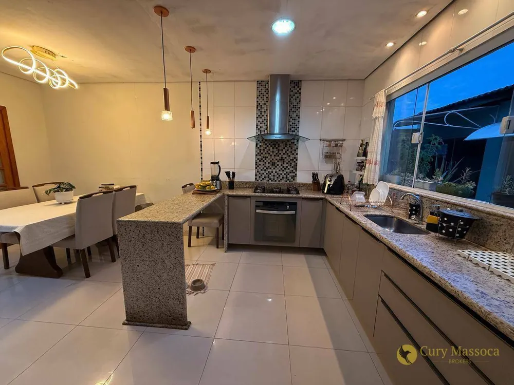 Casa, 3 quartos, 180 m² - Foto 6