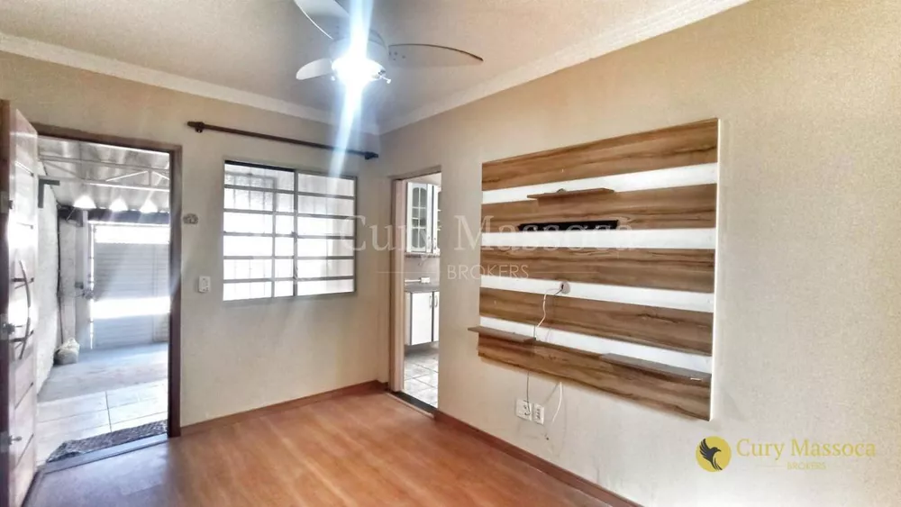 Casa à venda com 2 quartos, 99m² - Foto 4