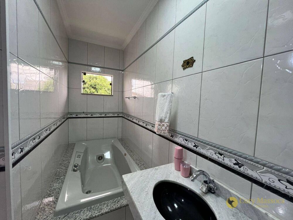 Casa, 3 quartos, 180 m² - Foto 2