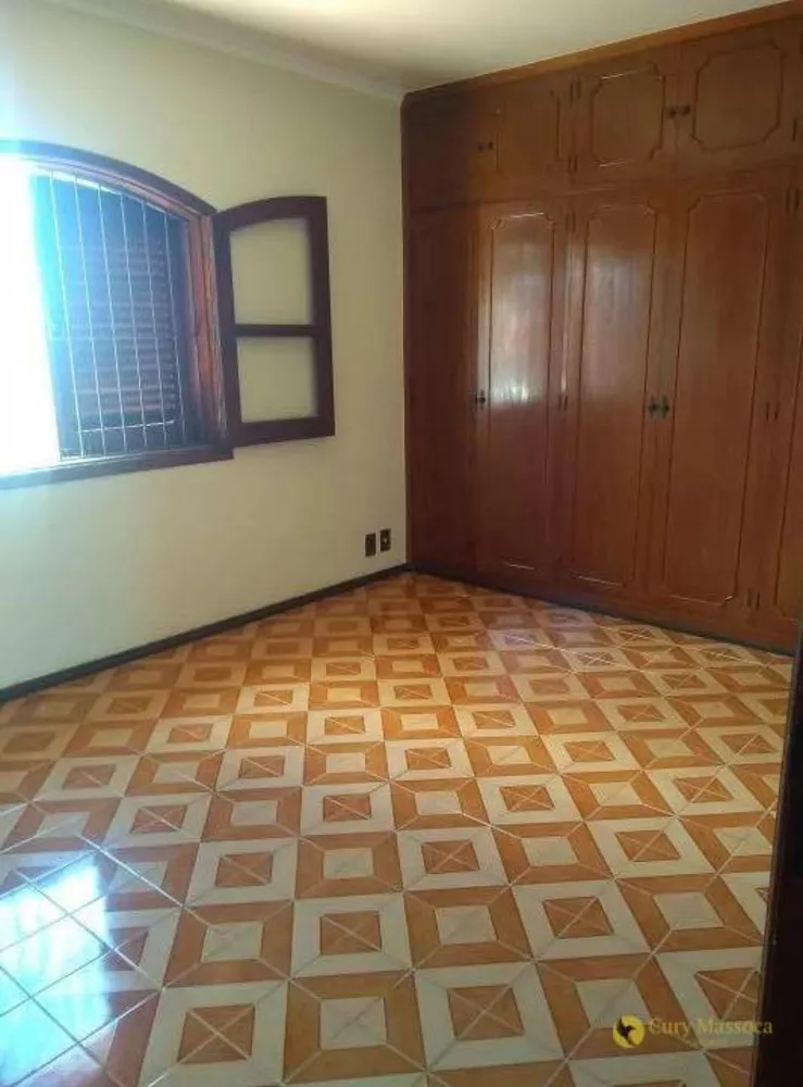 Casa à venda com 8 quartos, 270m² - Foto 10