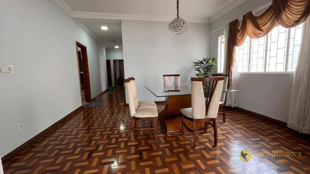 Casa, 4 quartos, 244 m² - Foto 2