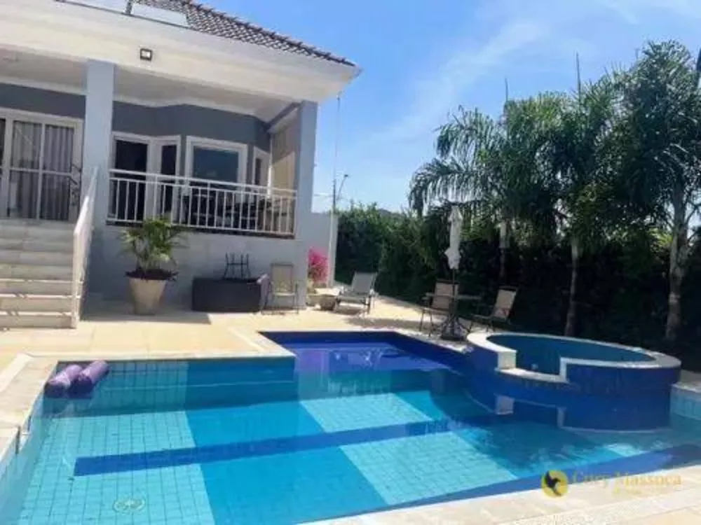 Casa de Condomínio à venda com 3 quartos, 372m² - Foto 1