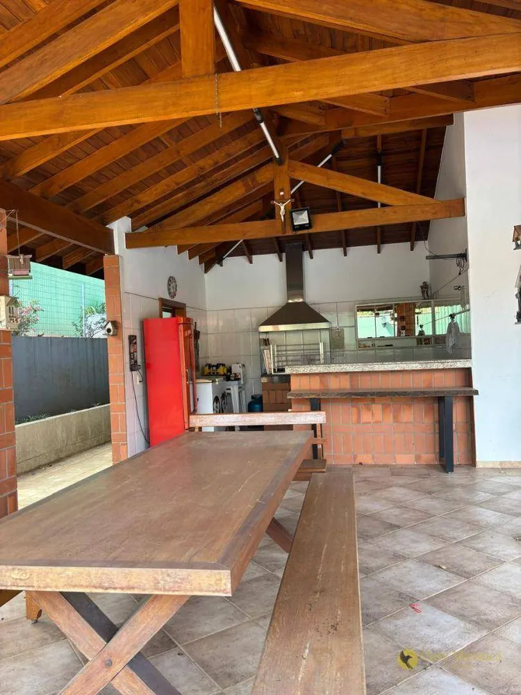 Chácara, 2 quartos, 2185 m² - Foto 5