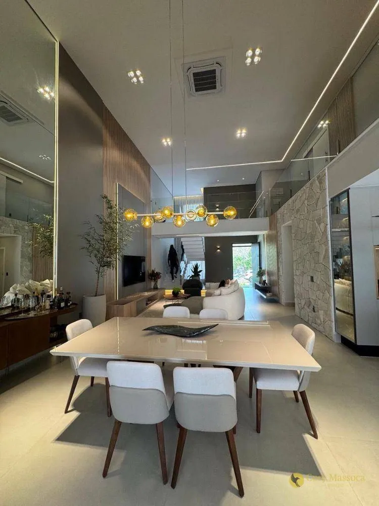 Casa, 4 quartos, 344 m² - Foto 2