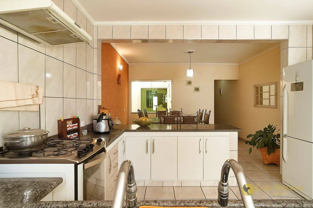 Casa, 3 quartos, 184 m² - Foto 3