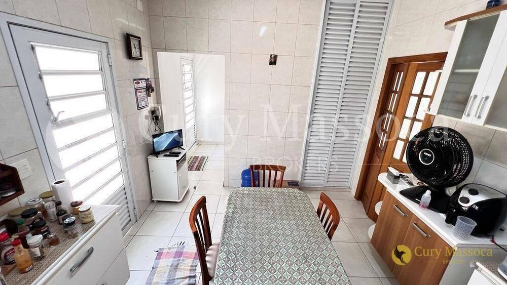 Casa, 4 quartos, 208 m² - Foto 4
