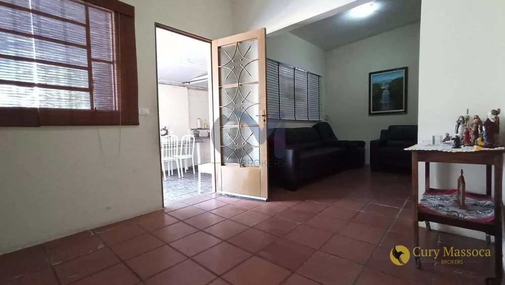 Chácara à venda com 2 quartos, 247m² - Foto 10