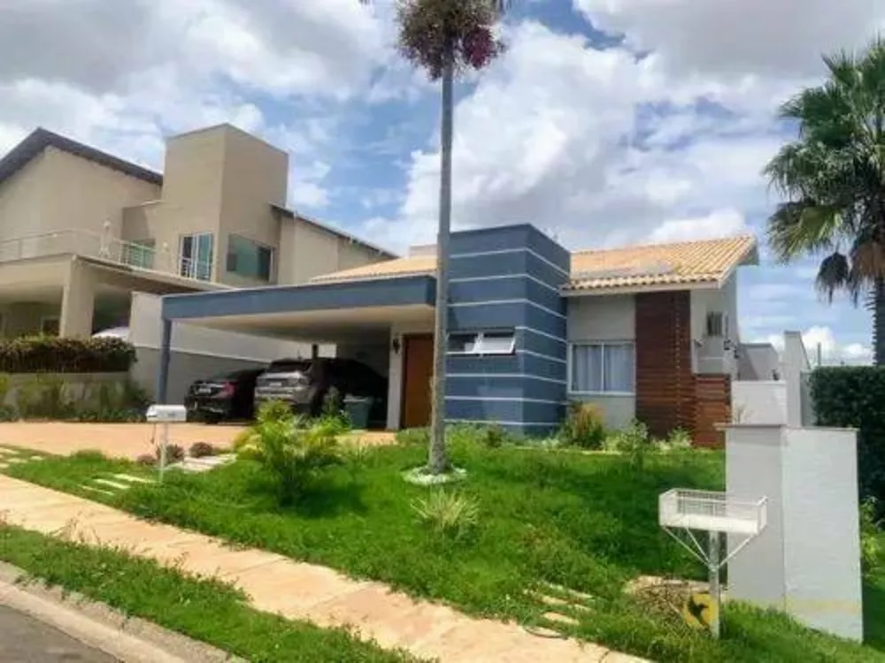 Casa de Condomínio à venda com 3 quartos, 242m² - Foto 4