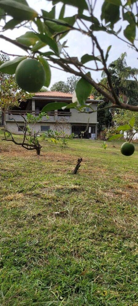 Chácara à venda e aluguel com 2 quartos, 200m² - Foto 2