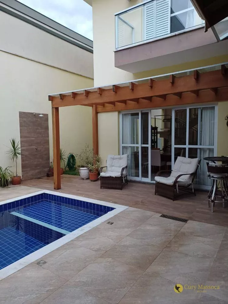 Casa de Condomínio à venda com 3 quartos, 290m² - Foto 2