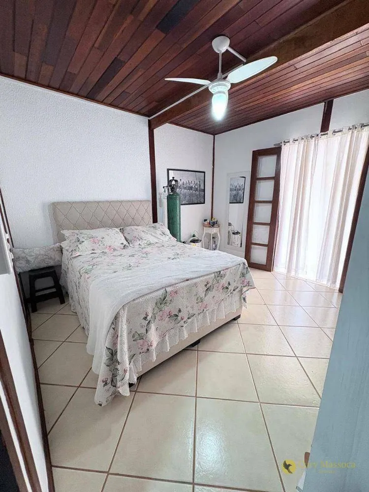 Casa, 3 quartos, 213 m² - Foto 9