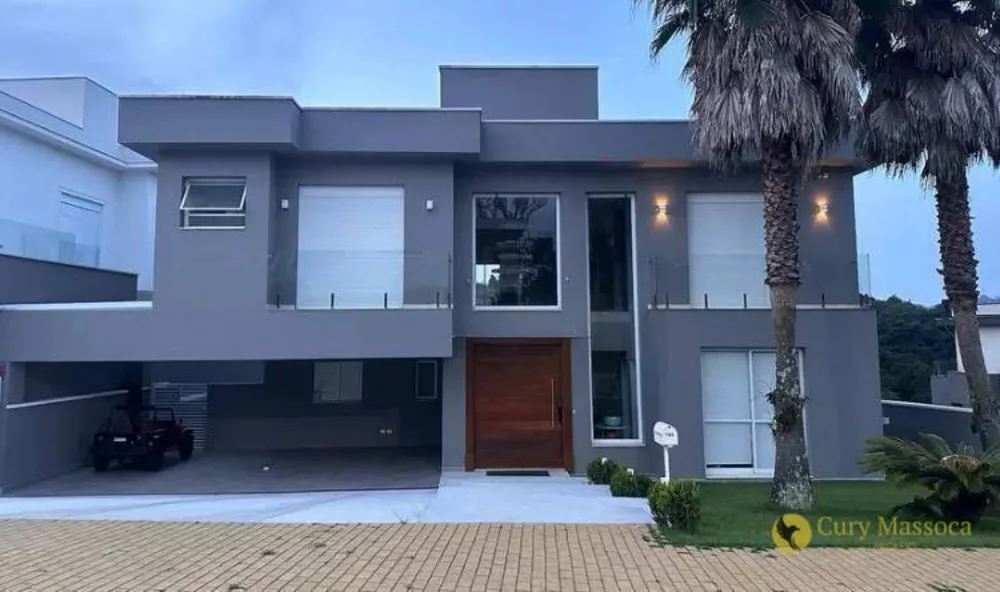 Casa à venda e aluguel com 5 quartos, 400m² - Foto 1