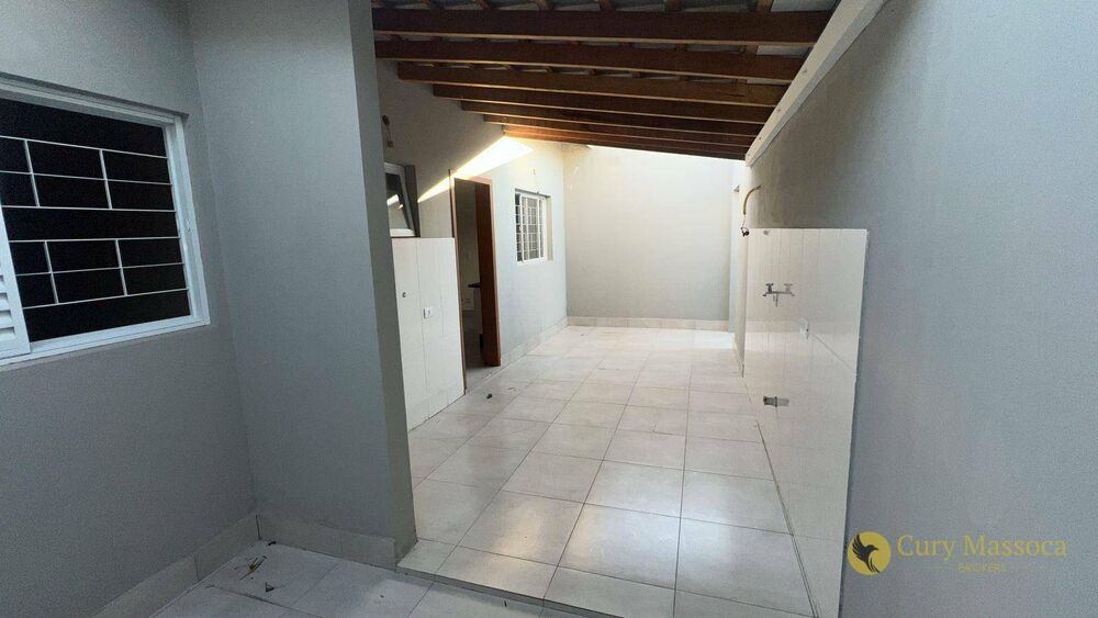 Casa à venda e aluguel com 1 quarto, 108m² - Foto 11