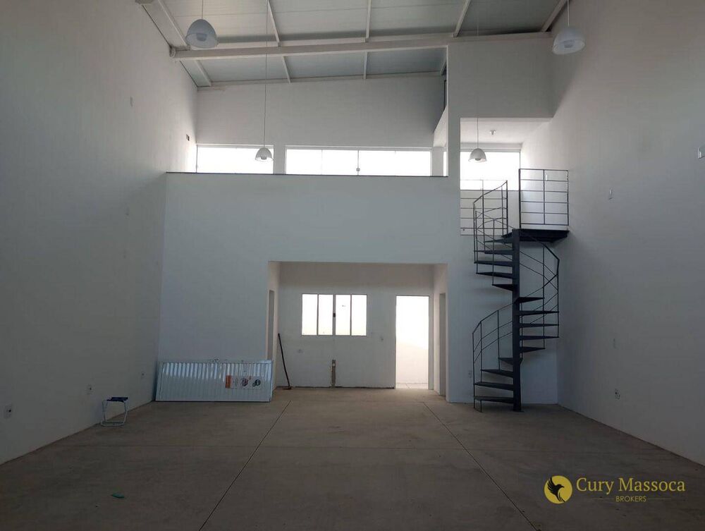 Depósito-Galpão-Armazém para alugar, 130m² - Foto 1