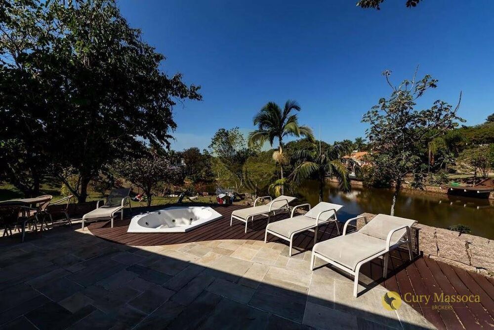 Casa de Condomínio à venda com 8 quartos, 800m² - Foto 3