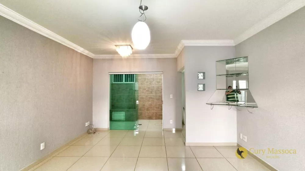 Casa à venda e aluguel com 3 quartos, 200m² - Foto 7