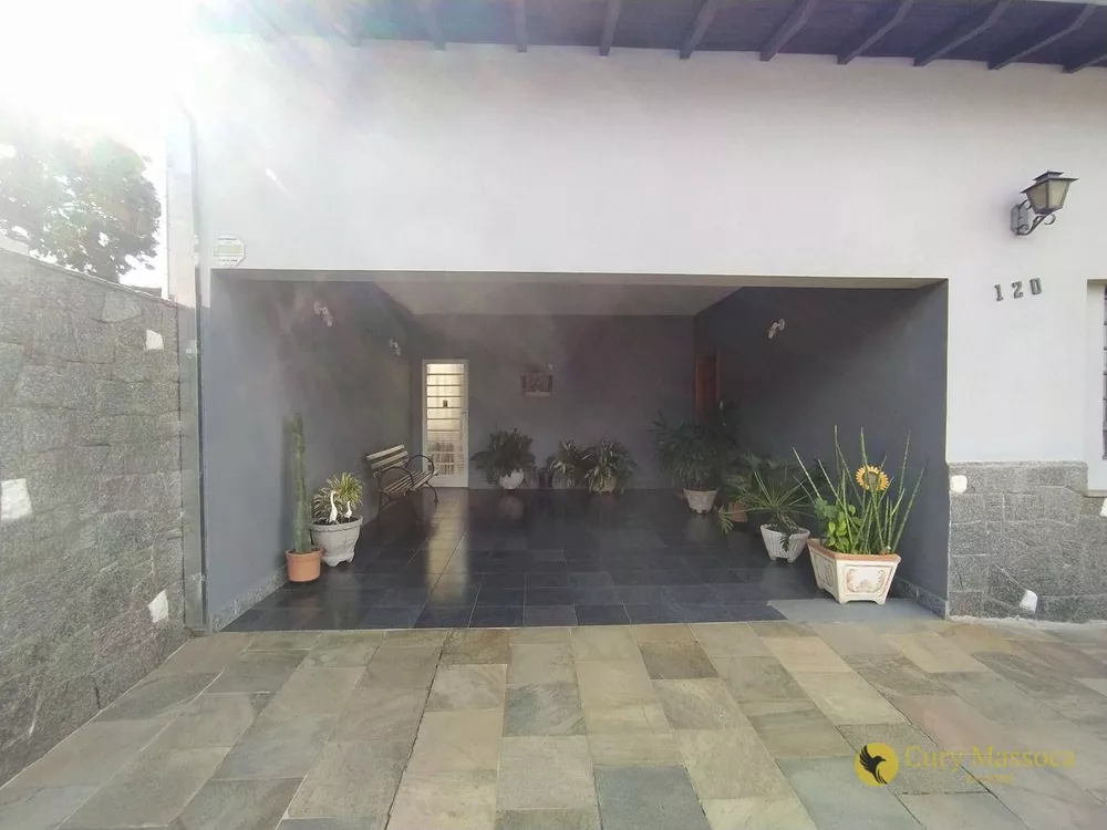 Casa à venda com 3 quartos, 177m² - Foto 4