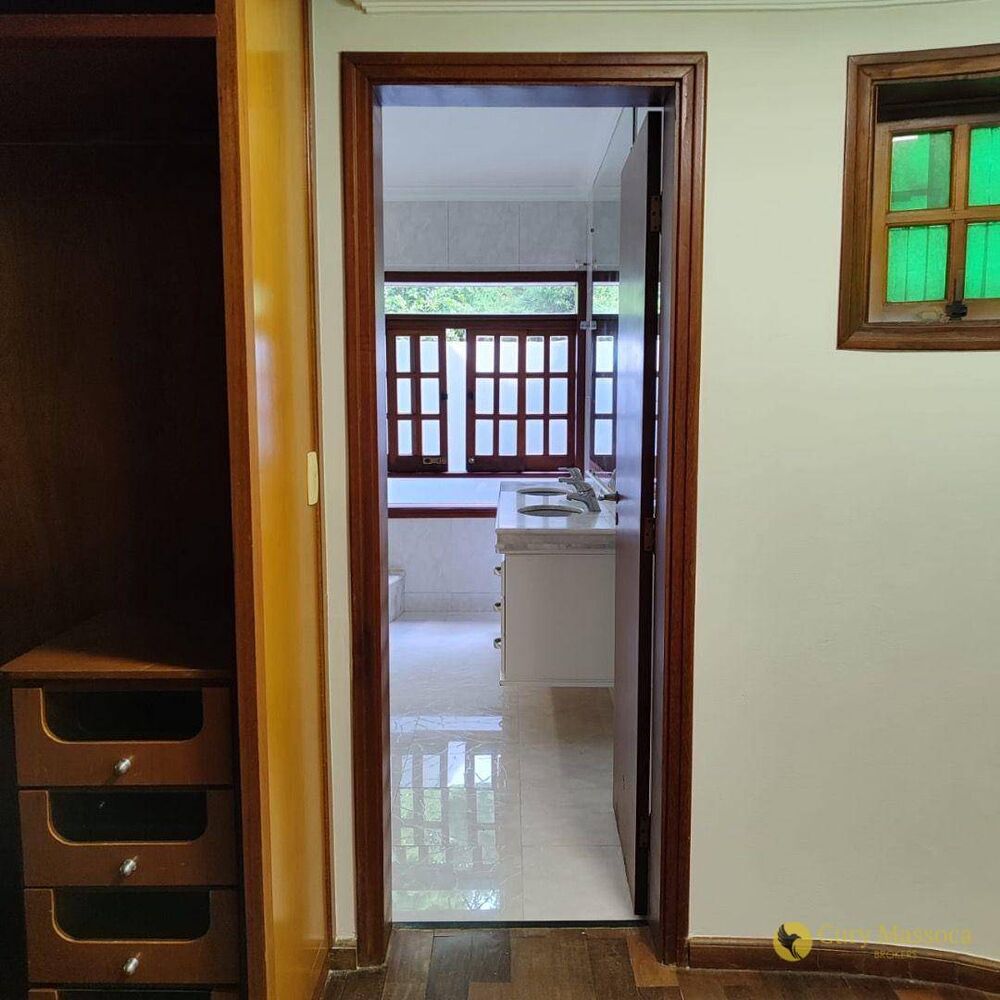 Casa de Condomínio à venda e aluguel com 4 quartos, 493m² - Foto 2