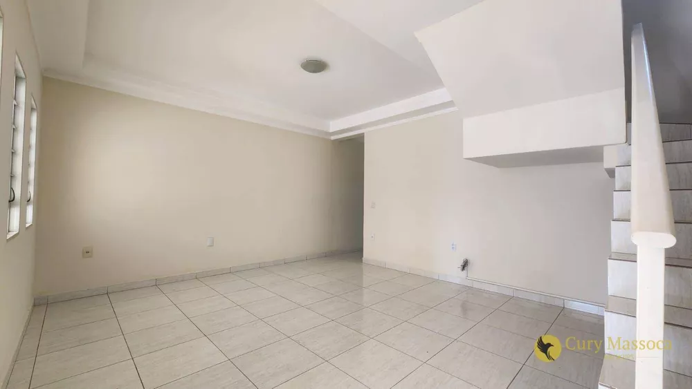 Casa à venda com 2 quartos, 150m² - Foto 12