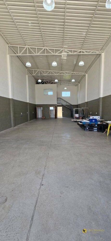 Depósito-Galpão-Armazém para alugar, 200m² - Foto 4