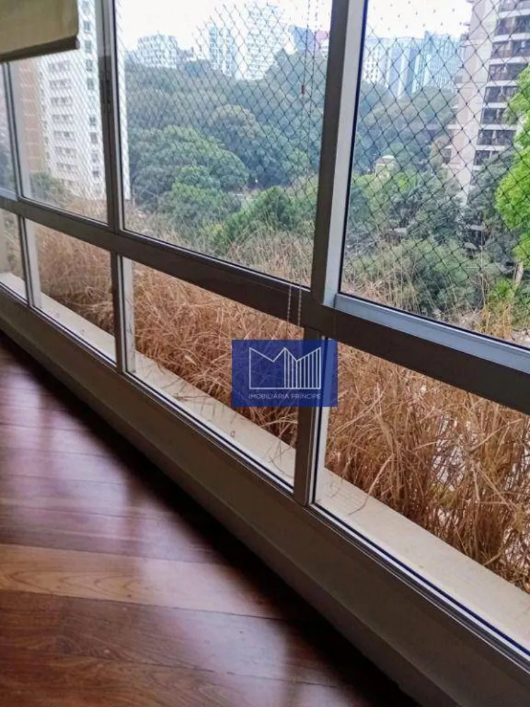 Apartamento, 3 quartos, 270 m² - Foto 1