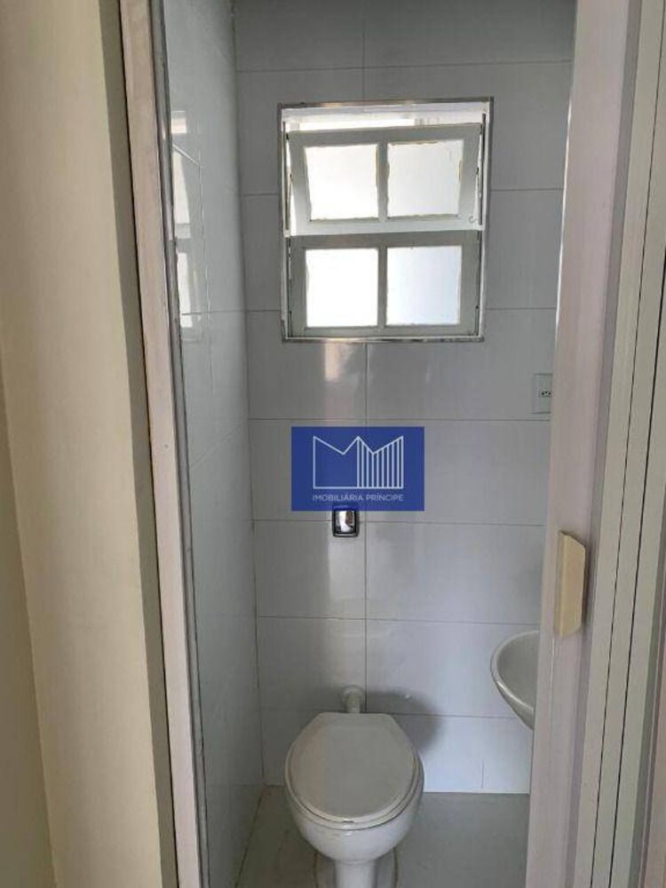 Apartamento à venda com 2 quartos, 70m² - Foto 4